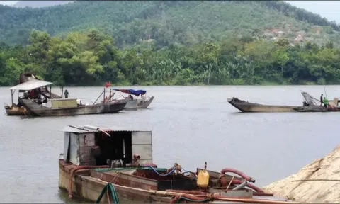Cấp phép và quản lý giấy phép khai thác cát thiếu chặt chẽ tại Thừa Thiên Huế