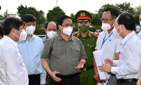 Phải hết sức tránh quan liêu, “xa dân”, triển khai các giải pháp mới quyết liệt, mạnh mẽ, hiệu quả hơn để dập dịch