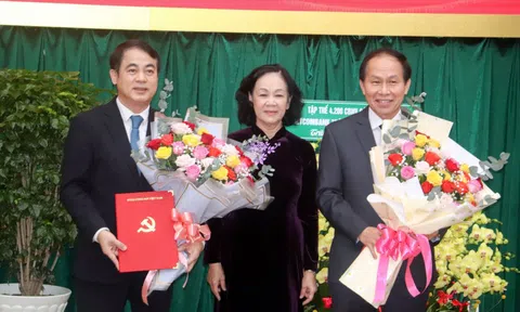 Con đường thành chính khách của các lãnh đạo ngân hàng