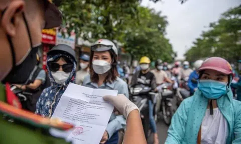 Hà Nội: 6 nhóm đối tượng được cấp giấy đi đường
