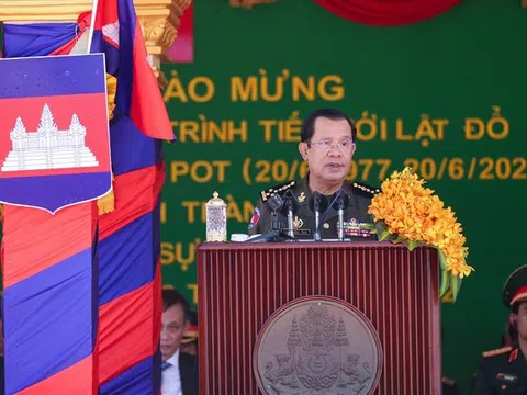 Thủ tướng Hun Sen: Dù chỉ có 1% hy vọng, tôi vẫn phải sang Việt Nam tìm đường cứu nước