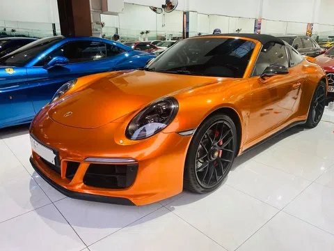 Tạm chia thay màu sơn giá 68 triệu đồng, Porsche 911 Targa 4 GTS độc nhất Việt Nam diện áo mới