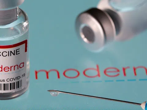 Moderna cáo buộc Pfizer sao chép công nghệ vaccine COVID-19