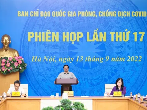 Thủ tướng yêu cầu thấm nhuần 'bài học xương máu' về tiêm vaccine; sớm khắc phục bằng được tình trạng thiếu thuốc