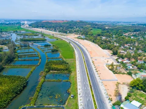 Quảng Ngãi ‘’lệnh’’ ngăn chặn việc mua bán đất trái phép tại khu vực ven biển