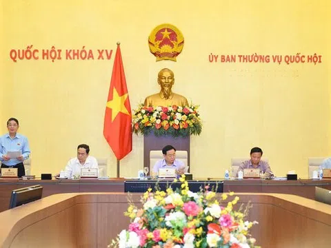 Thường vụ Quốc hội nhất trí đưa sách giáo khoa vào danh mục quản lý giá