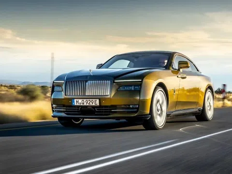 Rolls-Royce sẽ chỉ sản xuất xe điện kể từ năm 2030