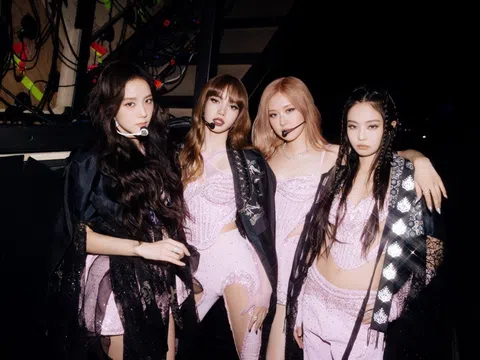 Khách sạn quanh SVĐ Mỹ Đình cháy phòng nhờ concert BlackPink