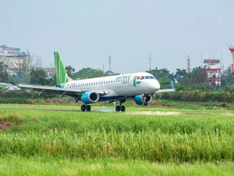 Các hãng hàng không hủy và lùi giờ hơn 100 chuyến bay do bão Talim