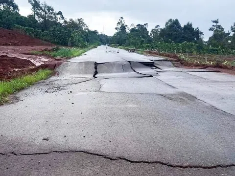 Tuyến tránh TP. Bảo Lộc hơn 800 tỉ chưa kịp thông xe đã bị nứt