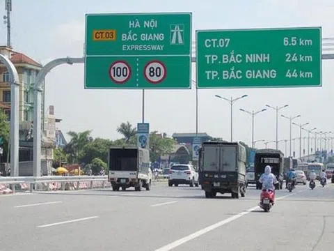 Vì sao chưa làm đường gom đoạn cao tốc Hà Nội – Bắc Ninh?