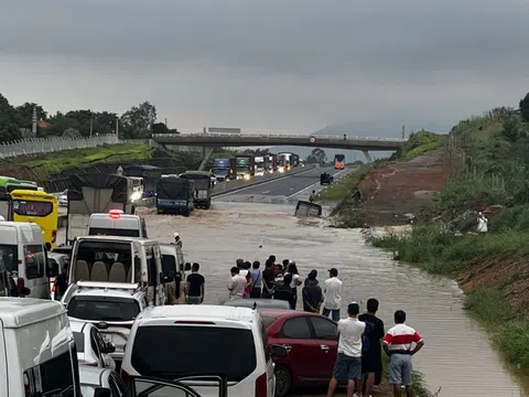 Xử lý triệt để tình trạng ngập tại cao tốc Phan Thiết - Dầu Giây