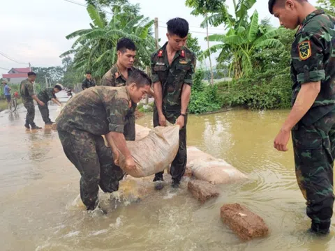 Còn đó nỗi lo đê điều