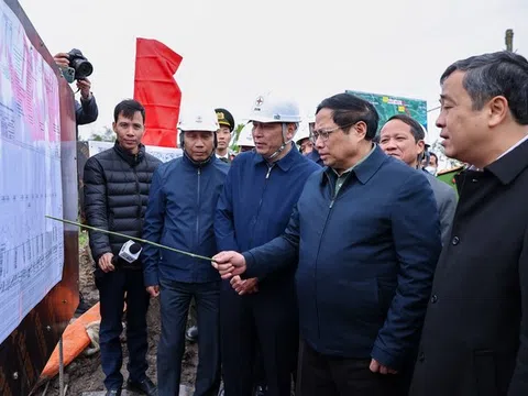 Thủ tướng kiểm tra tiến độ dự án đường dây 500 kV đặc biệt quan trọng với an ninh năng lượng quốc gia