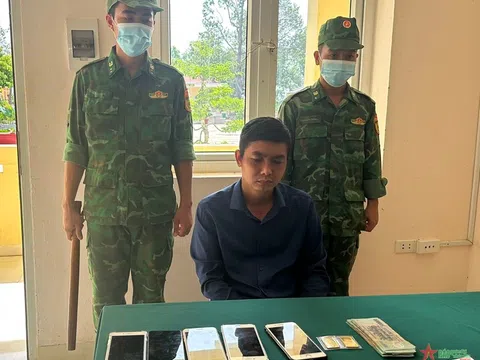 Bộ đội Biên phòng tỉnh Long An bắt đối tượng vận chuyển vàng trái phép qua biên giới