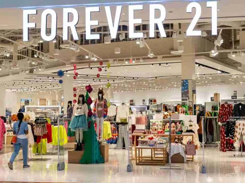 Forever 21 nộp đơn xin phá sản: Vì sao thương hiệu thời trang giá rẻ đình đám sụp đổ?