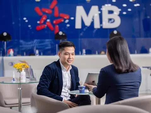 Manulife Việt Nam trở thành cổ đông lớn, nắm hơn 1% vốn Ngân hàng MB