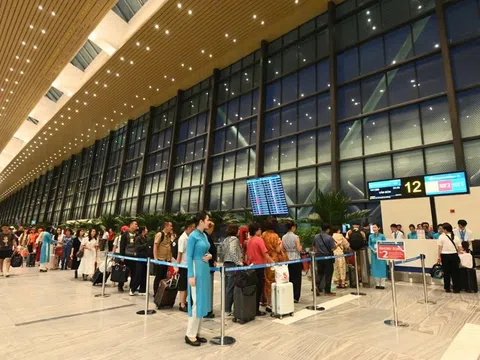 Từ ngày 17/5, Vietnam Airlines chuyển toàn bộ chuyến bay nội địa sang nhà ga T3 Tân Sơn Nhất