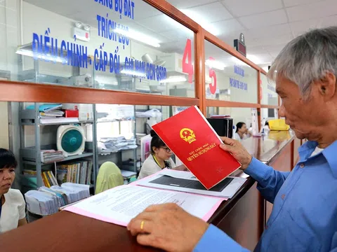 Người dân nên làm thủ tục cấp sổ đỏ trước 01/01/2026 để tiết kiệm chi phí