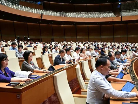 Quốc hội chính thức thông qua nghị quyết thí điểm, cơ chế đặc thù phát triển xã hội