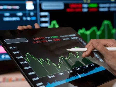 Quỹ đầu tư lớn nhất Việt Nam nâng tỷ trọng cổ phiếu bất động sản, tài sản ròng đạt 1,67 tỷ USD vào cuối tháng 5
