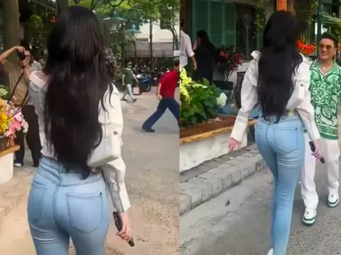 "Ông hoàng nhạc Việt" gặp “nữ hoàng nội y” gây chú ý