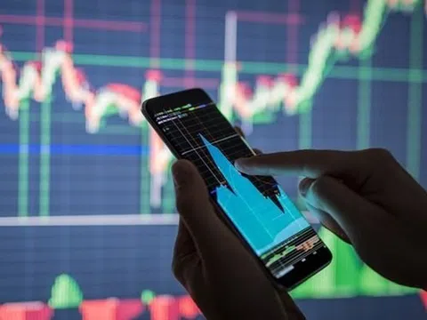 17 cá nhân bị cấm giao dịch chứng khoán hai năm