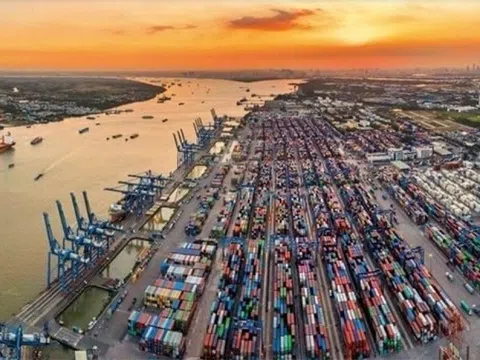 Chào bán cả lô cổ phần trăm tỷ vẫn vắng người mua, VietinBank chưa thể thoái vốn Cảng Sài Gòn như kế hoạch