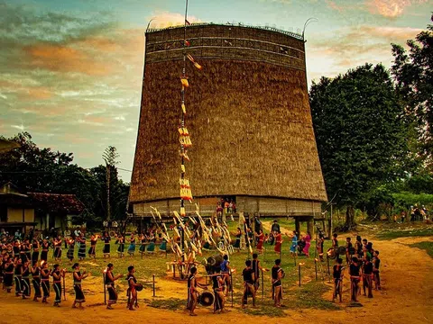 Tây Nguyên rực rỡ