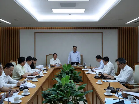 Hai Phó Thủ tướng chỉ đạo xử lý dứt điểm khó khăn, vướng mắc trong giải phóng mặt bằng các dự án phục vụ APEC 2027