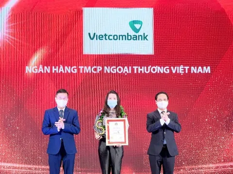 Vietcombank tiếp tục dẫn đầu bảng xếp hạng Top 10 ngân hàng thương mại uy tín năm 2021