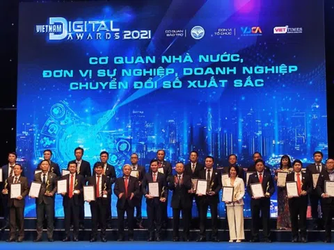 Vinh danh các giải pháp chuyển đổi số năm 2021