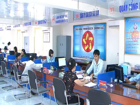 Thủ tướng yêu cầu bãi bỏ ít nhất 30% điều kiện đầu tư kinh doanh, giảm ít nhất 30% thời gian giải quyết TTHC