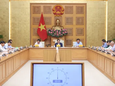 Thủ tướng: Khẩn trương xây dựng báo cáo nghiên cứu khả thi dự án đường sắt Lào Cai – Hà Nội – Hải Phòng