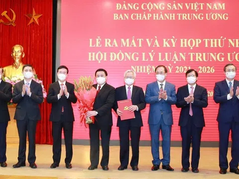 Ra mắt Hội đồng Lý luận Trung ương nhiệm kỳ 2021-2026