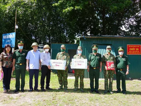 Quảng Ninh: Đoàn công tác của Quốc hội kiểm tra công tác phòng, chống dịch COVID-19 tại tuyến biên giới