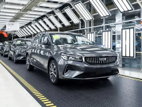 Geely ngừng xây dựng thêm nhà máy do khủng hoảng thừa