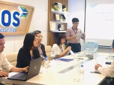 Chứng khoán BOS bị đình chỉ hoạt động mua trên HOSE và HNX
