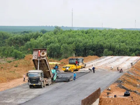 Tăng cường giải pháp quản lý, bình ổn giá vật liệu, tháo gỡ khó khăn cho các công trình giao thông
