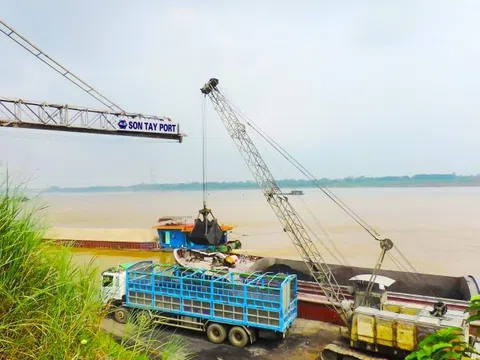 Hà Nội cho phép Cảng Sơn Tây tiếp tục sử dụng hơn 390 m² đất làm trụ sở