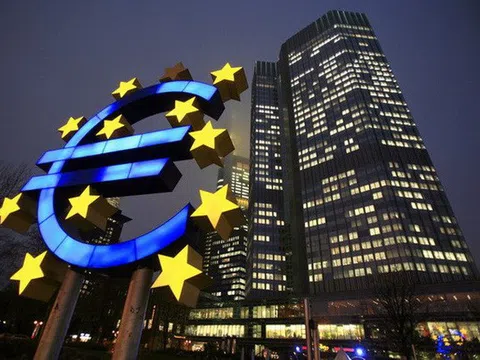 Ngân hàng Trung ương châu Âu (ECB) giữ nguyên mức lãi suất, đồng euro tăng giá