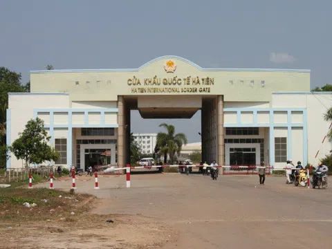 Tỉnh Kiên Giang công bố quyết định thành lập Khu kinh tế cửa khẩu Hà Tiên
