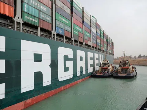 Ai Cập giải cứu thành công siêu tàu Ever Given kẹt ở kênh Suez
