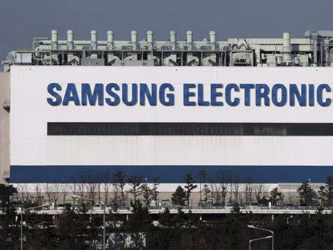 Samsung Electronics là công ty lớn nhất Hàn Quốc năm 2020