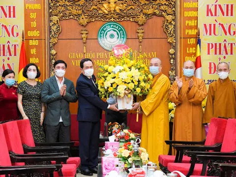 Phó Chủ tịch Thường trực Quốc hội chúc mừng Giáo hội Phật giáo Việt Nam nhân Đại Lễ Phật đản