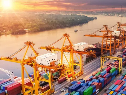 Ngành hải quan thu hơn 120 nghìn tỷ đồng từ hoạt động xuất nhập khẩu