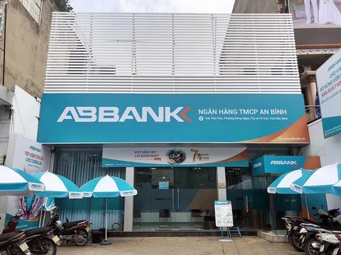 Em gái Phó Chủ tịch Vũ Văn Tiền sẽ thoái hết vốn tại ABBank