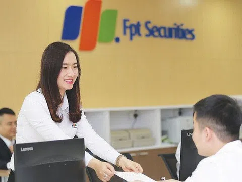 Chủ tịch kiêm Phó Tổng Giám đốc Chứng khoán FPT muốn bán sạch cổ phiếu