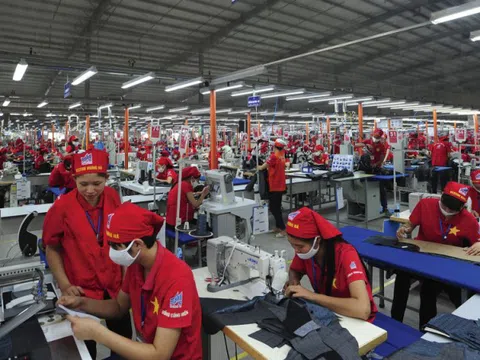 Ngành dệt may vực dậy trong đại dịch COVID - 19