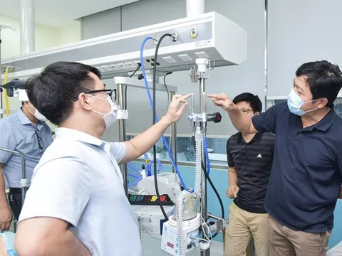 Việt Nam chế tạo thành công máy oxy dòng cao điều trị COVID-19